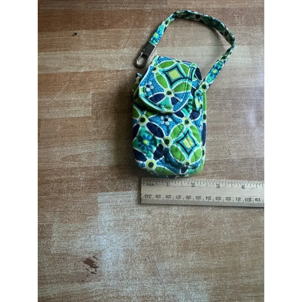 Retired Vera Bradley Tech Case / Clip-On Pouch in Daisy Daisy